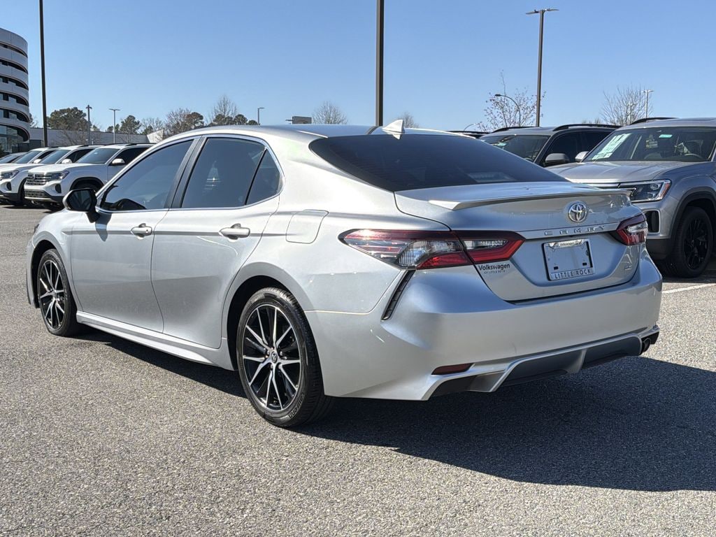 Used 2022 Toyota Camry SE Sedan