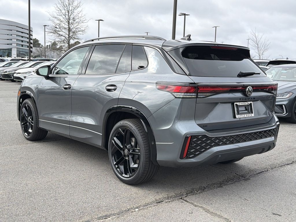 New 2026 Volkswagen Tiguan 2.0T SE R-Line Black SUV