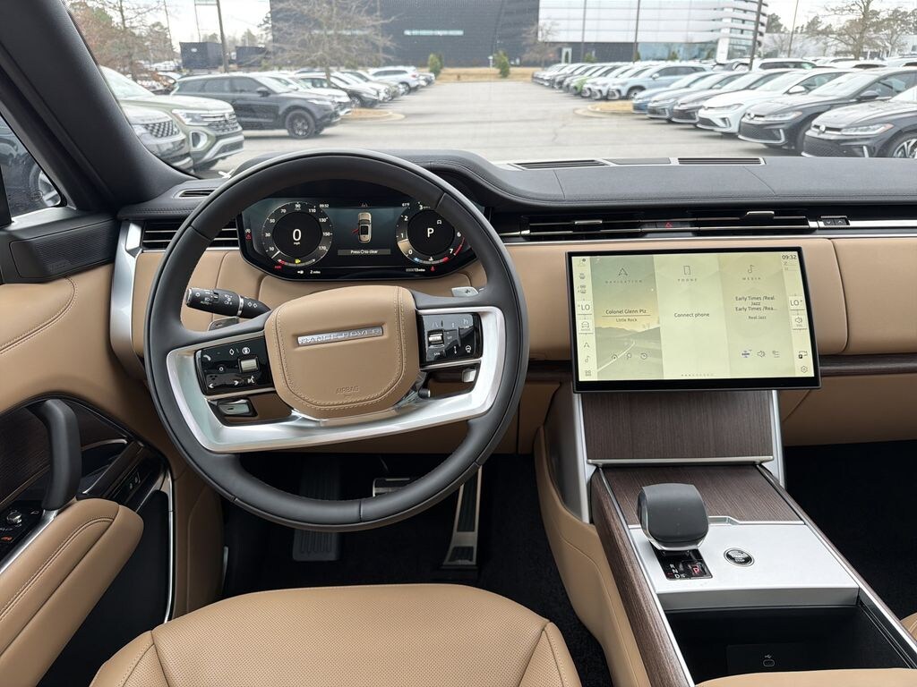 New 2026 Land Rover Range Rover SE SUV