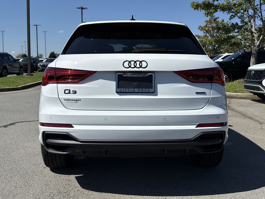 2024 Audi Q3 S line Premium photo 4