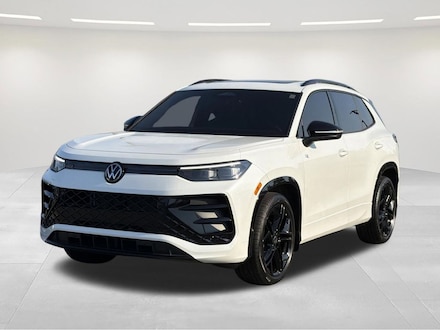 2025 Volkswagen Tiguan 2.0T SE R-Line Black SUV