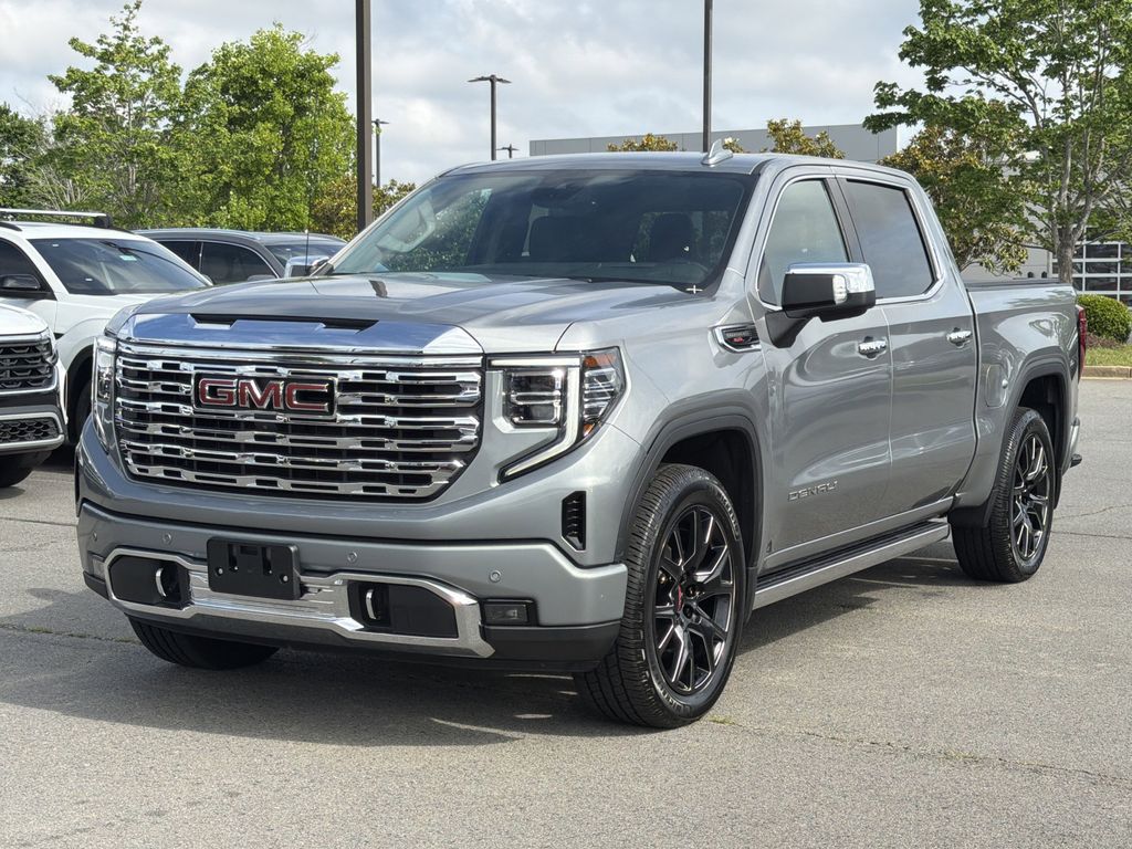 2023 GMC Sierra 4WD Crew Cab Short Box Denali's photo