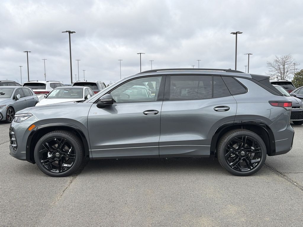 New 2026 Volkswagen Tiguan 2.0T SE R-Line Black SUV