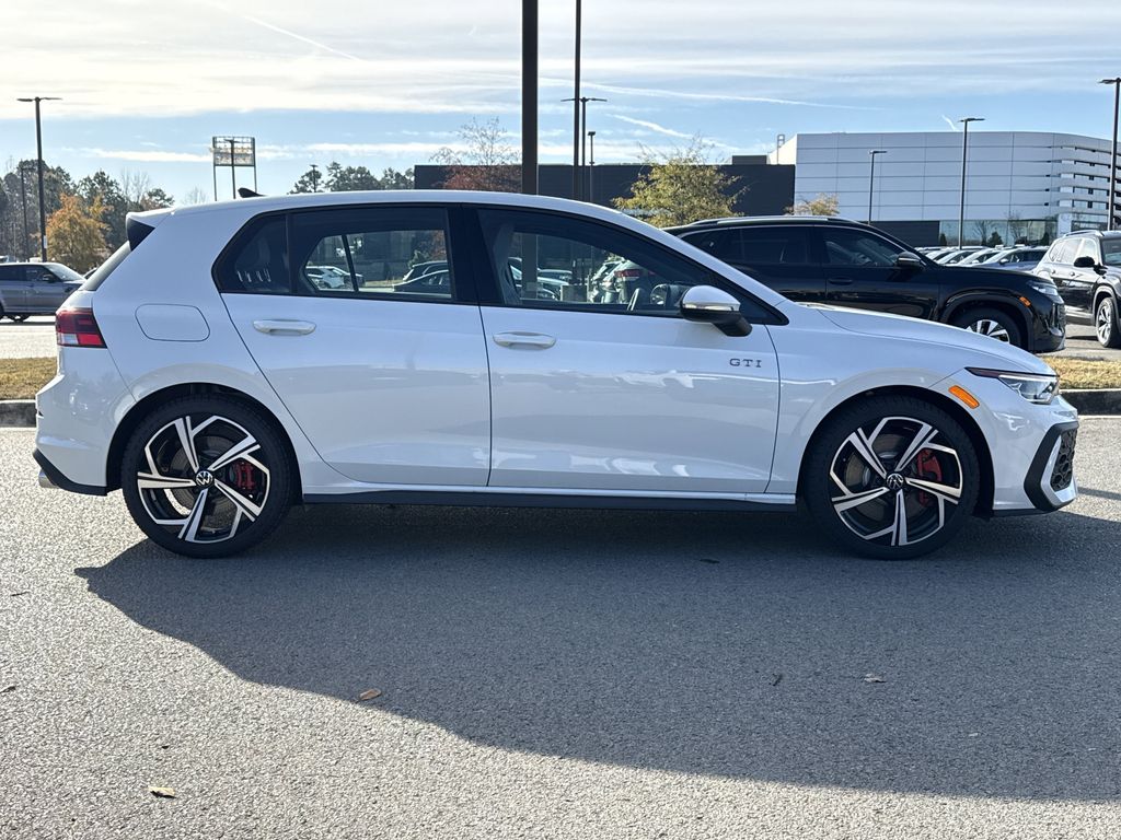 2026 Volkswagen Golf GTI SE - Photo 6