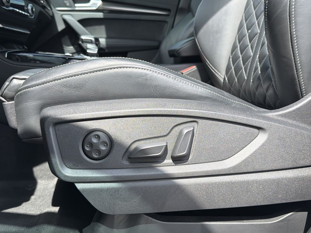 2023 Audi SQ5 Prestige - Photo 22