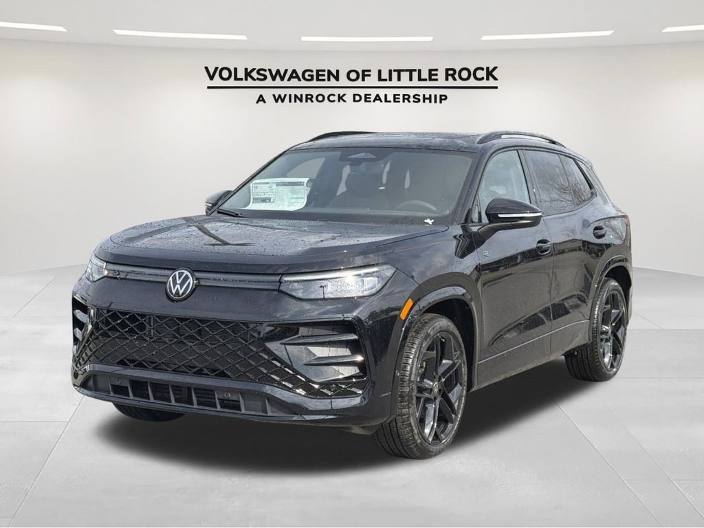 2026 Volkswagen Tiguan 2.0T SE R-Line Black's photo