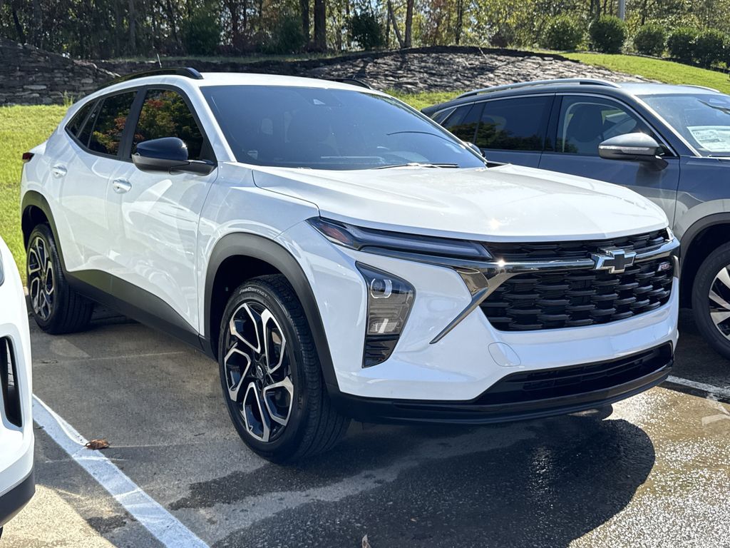 2024 Chevrolet Trax photo 3