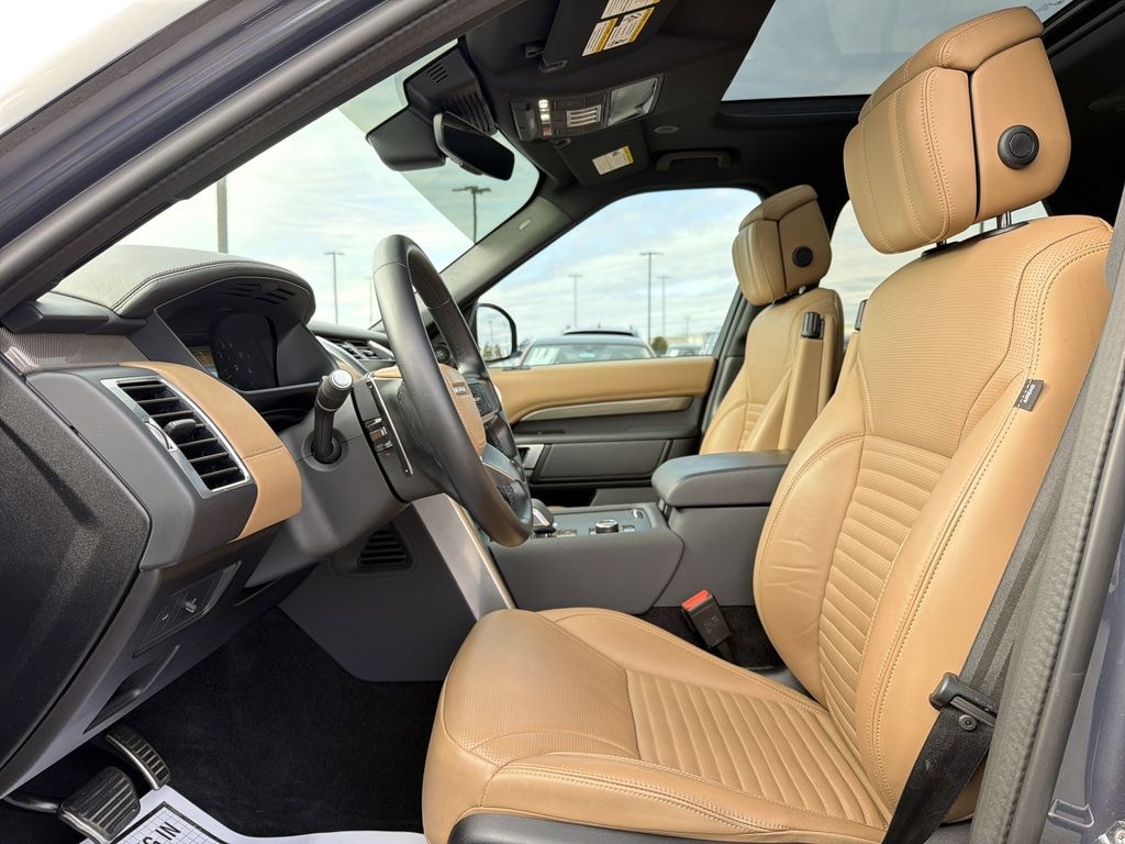 Used 2024 Land Rover Discovery Metropolitan Edition SUV