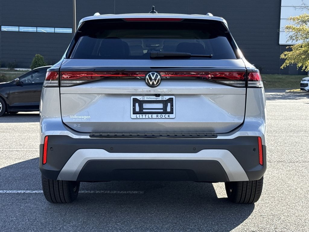 New 2026 Volkswagen Tiguan 2.0T SE SUV