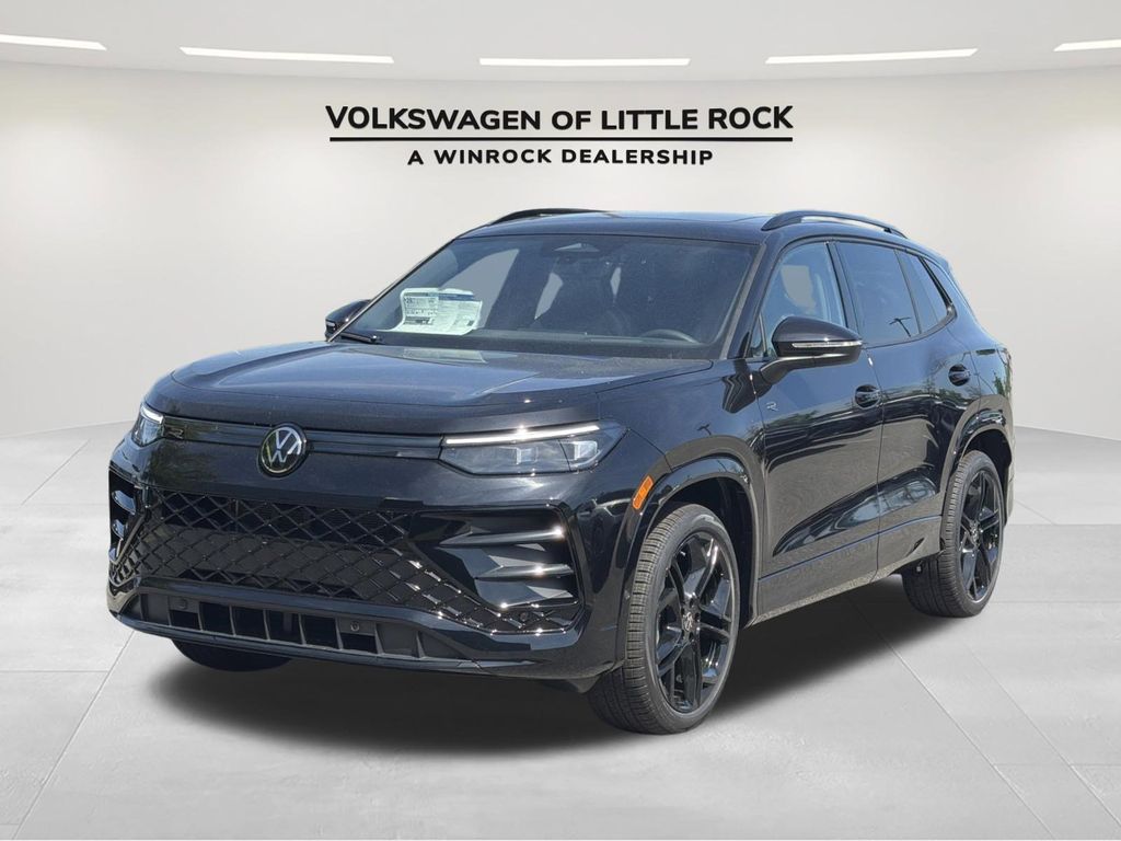 2026 Volkswagen Tiguan 2.0T SE R-Line Black's photo