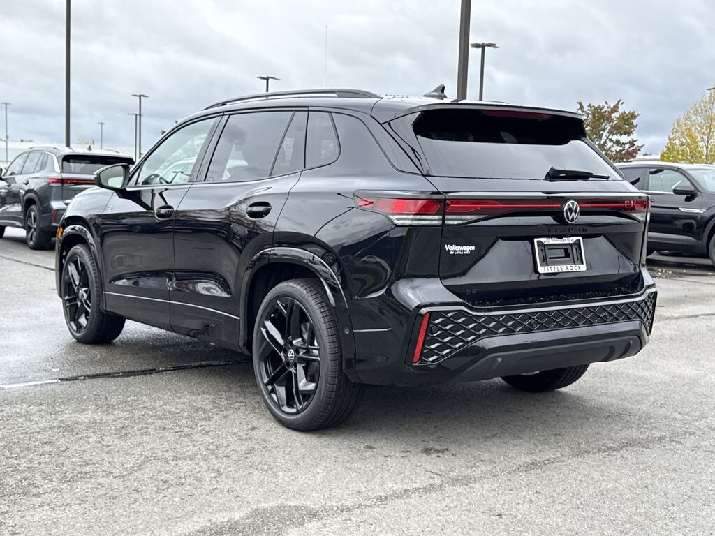 New 2026 Volkswagen Tiguan 2.0T SE R-Line Black SUV