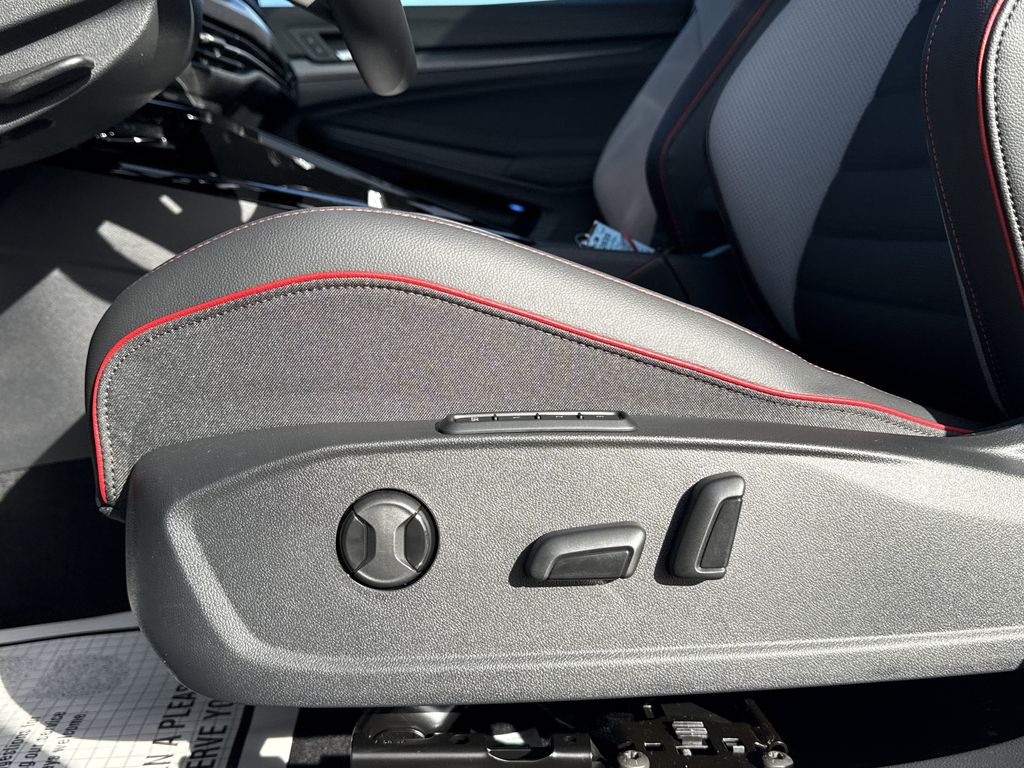2026 Volkswagen Golf GTI SE - Photo 23