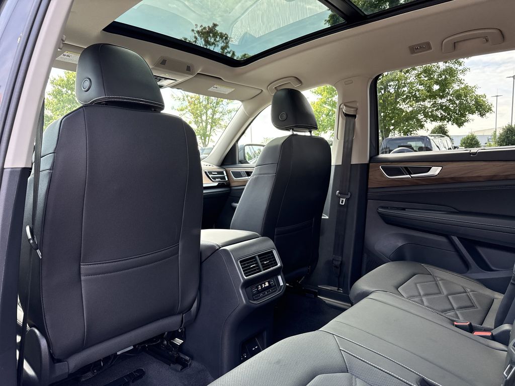 2026 Volkswagen Atlas SE w/Tech - Photo 13
