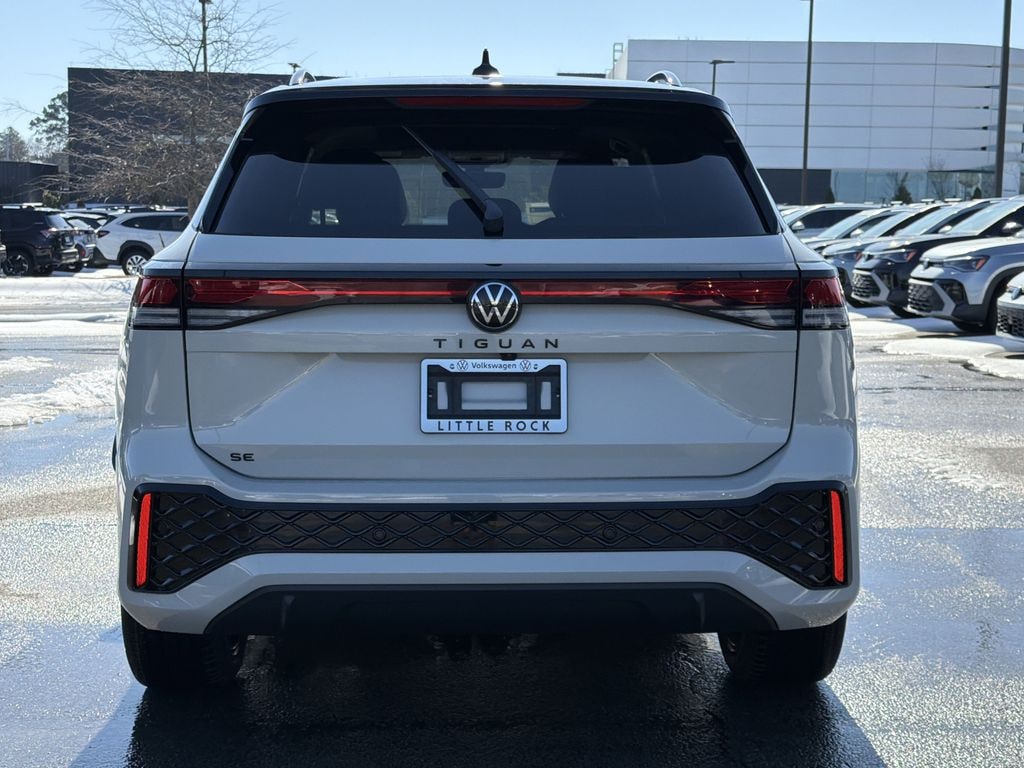 New 2026 Volkswagen Tiguan 2.0T SE R-Line Black SUV