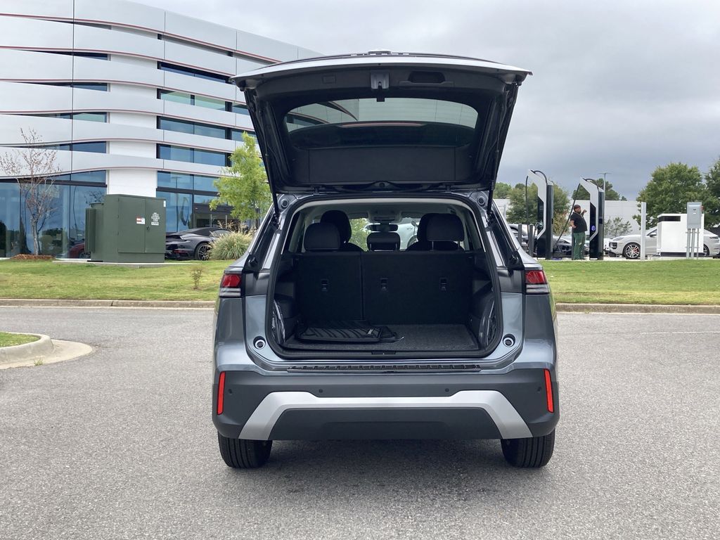 2025 Volkswagen Tiguan S - Photo 14