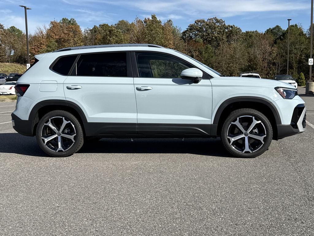 2026 Volkswagen Taos SEL - Photo 6