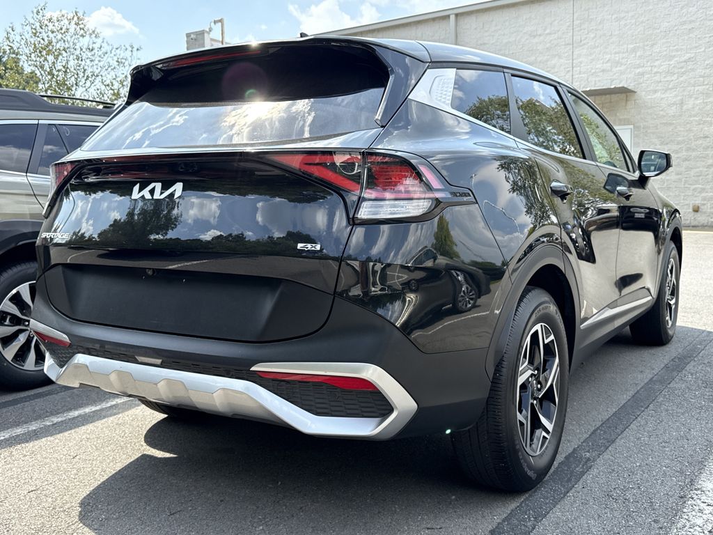 2024 Kia Sportage LX photo 4