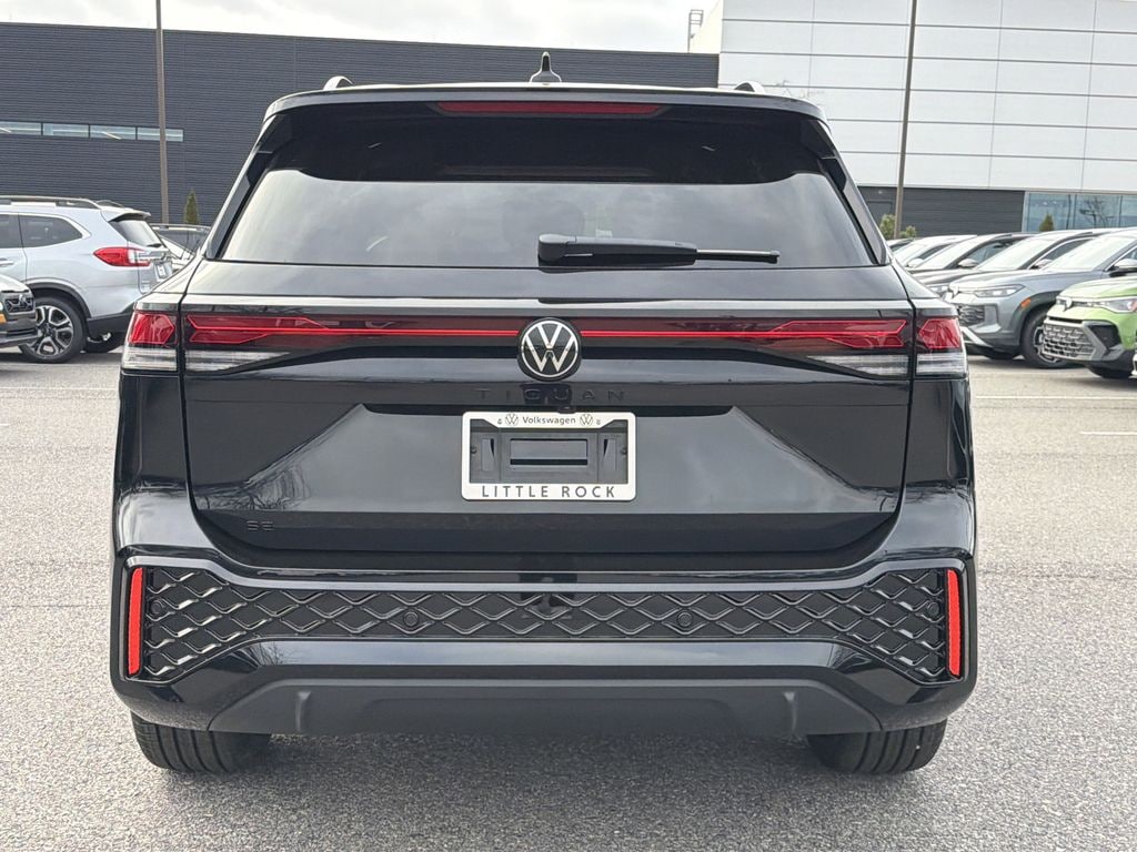 New 2026 Volkswagen Tiguan 2.0T SE R-Line Black SUV