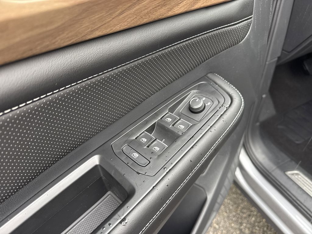 2026 Volkswagen Atlas SE w/Tech - Photo 27
