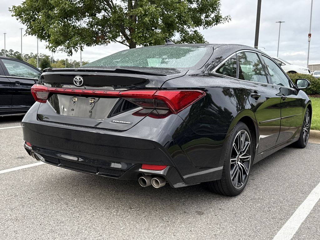 2020 Toyota Avalon Touring photo 4