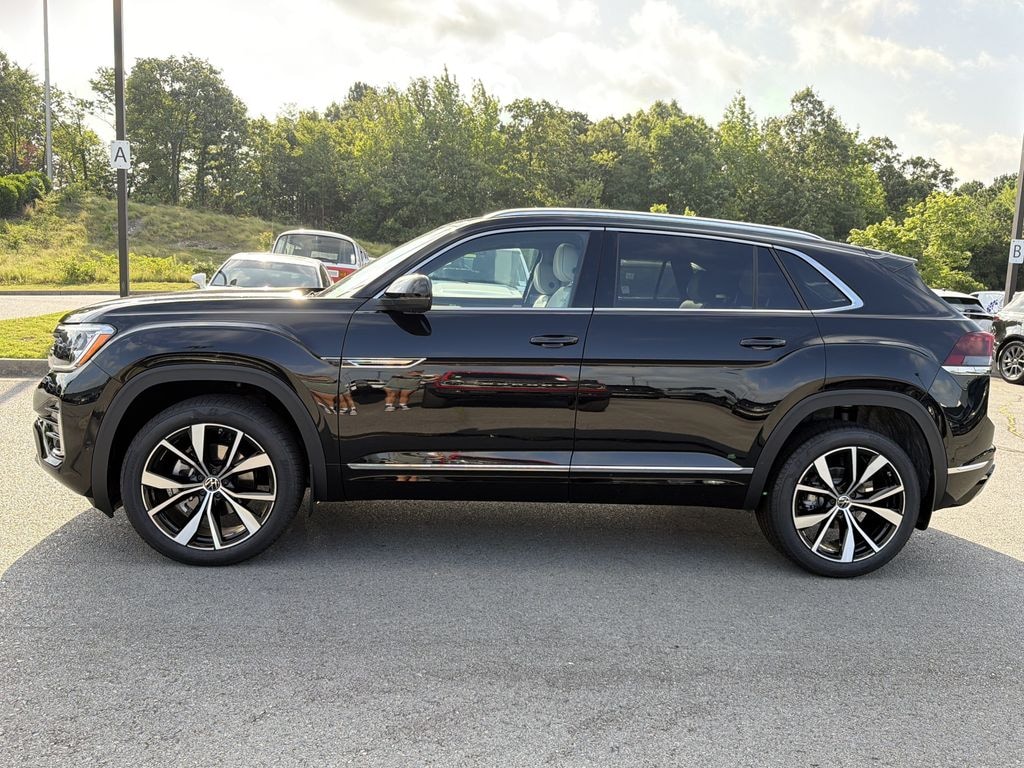 New 2026 Volkswagen Atlas Cross Sport 2.0T SEL Premium R-Line SUV