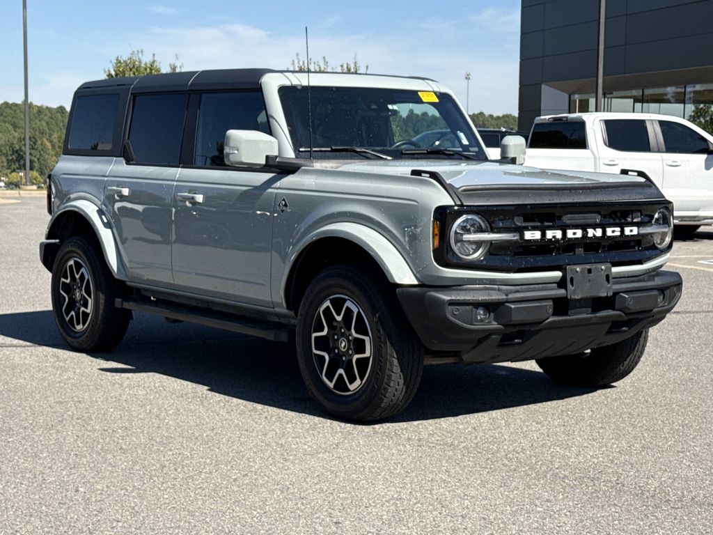 2024 Ford Bronco Outer Banks photo 4