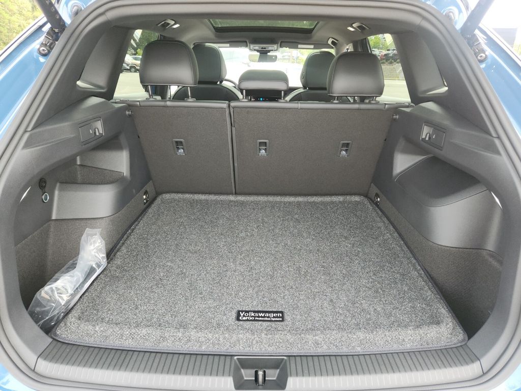 2025 Volkswagen Tiguan SE R-Line Black photo 3