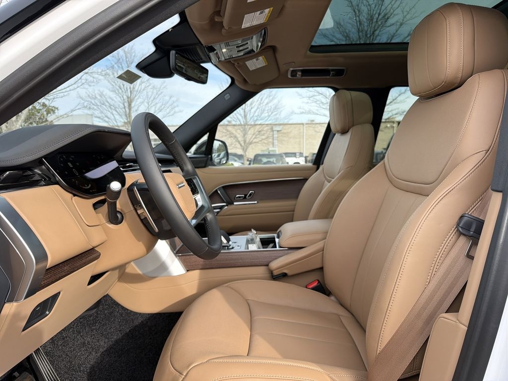 New 2026 Land Rover Range Rover SE SUV