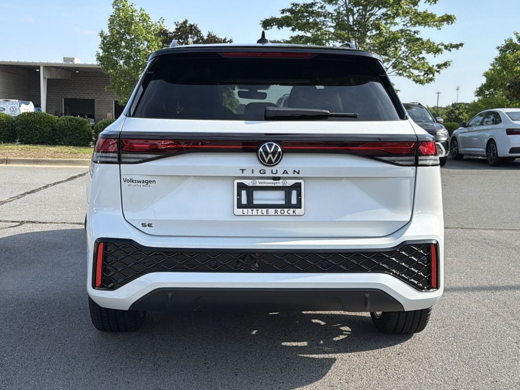 New 2026 Volkswagen Tiguan 2.0T SE R-Line Black SUV