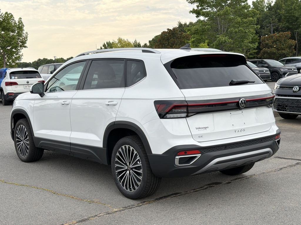 New 2026 Volkswagen Taos 1.5T SE SUV