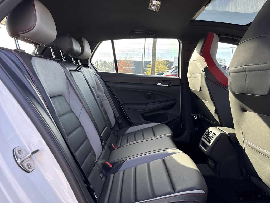 2026 Volkswagen Golf GTI SE - Photo 16
