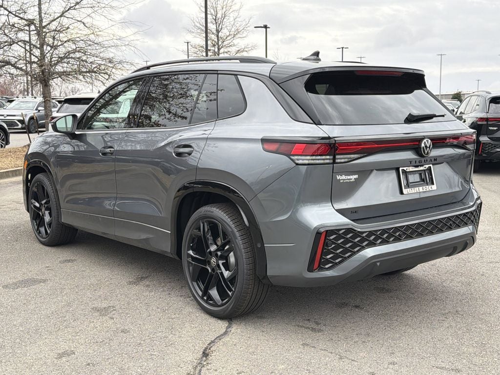 New 2026 Volkswagen Tiguan 2.0T SE R-Line Black SUV