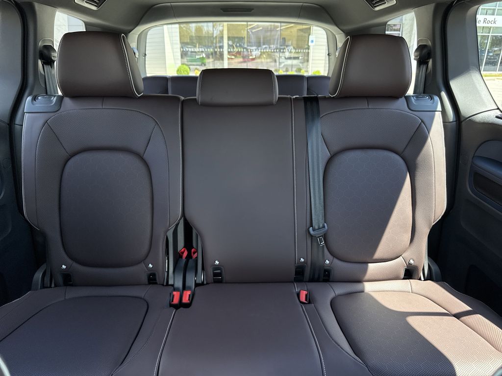 2025 Volkswagen ID. Buzz PRO S - Photo 31