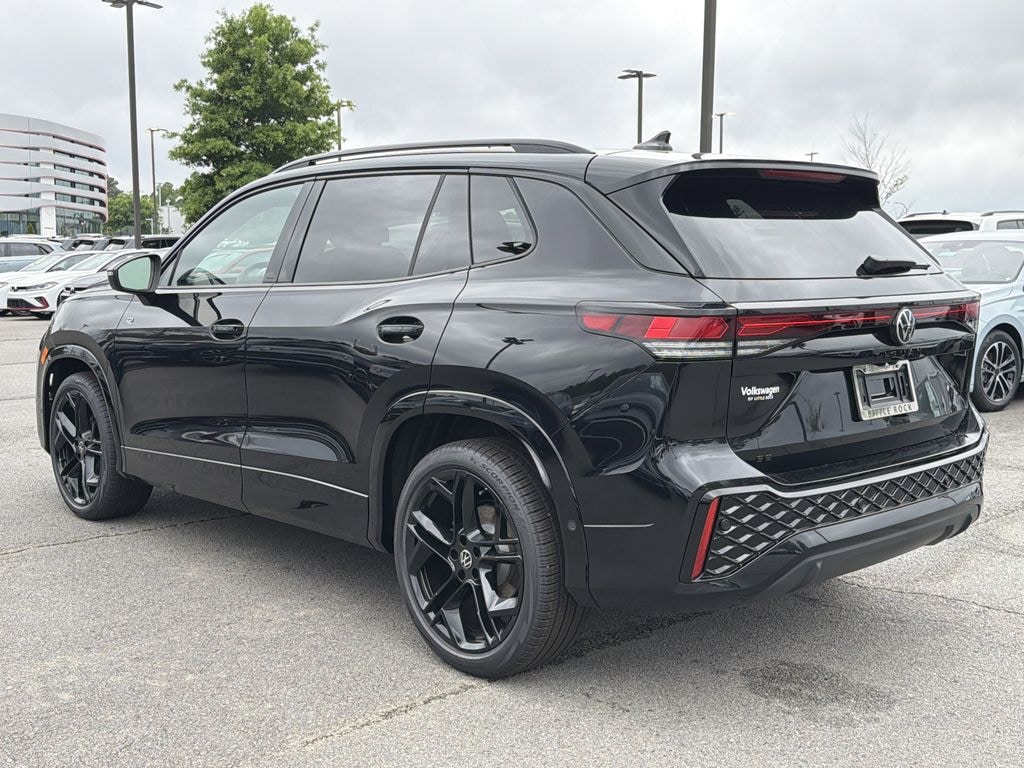 New 2026 Volkswagen Tiguan 2.0T SE R-Line Black SUV