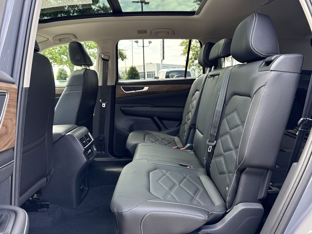 2026 Volkswagen Atlas SE w/Tech - Photo 14