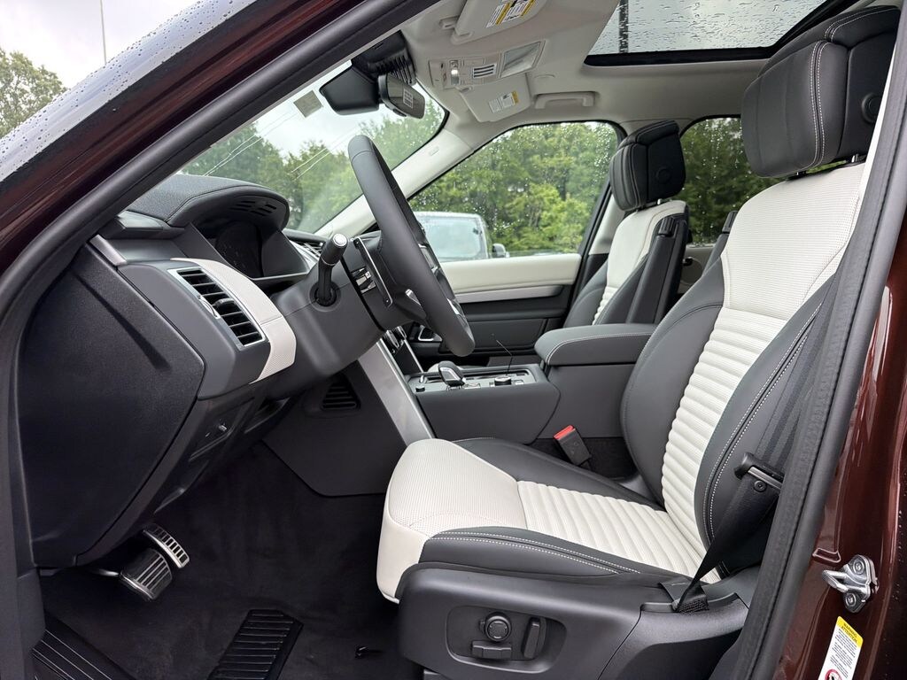 New 2026 Land Rover Discovery Gemini Edition SUV