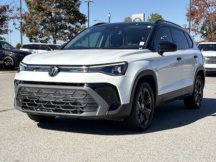 2025 Volkswagen Taos 1.5T SE Black SUV