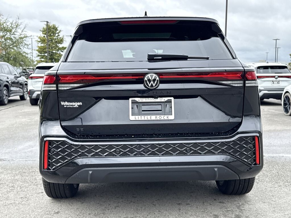 New 2026 Volkswagen Tiguan 2.0T SE R-Line Black SUV