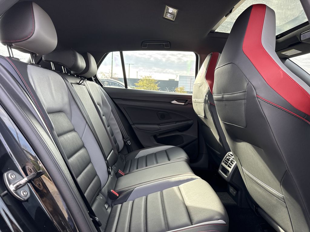 2026 Volkswagen Golf GTI SE - Photo 15