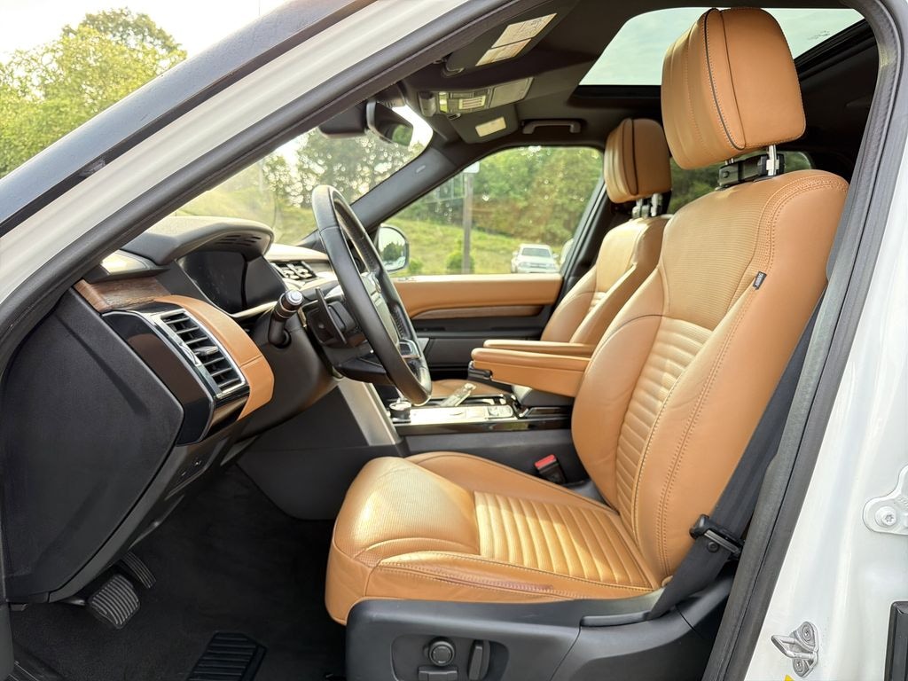 Used 2018 Land Rover Discovery HSE Luxury SUV