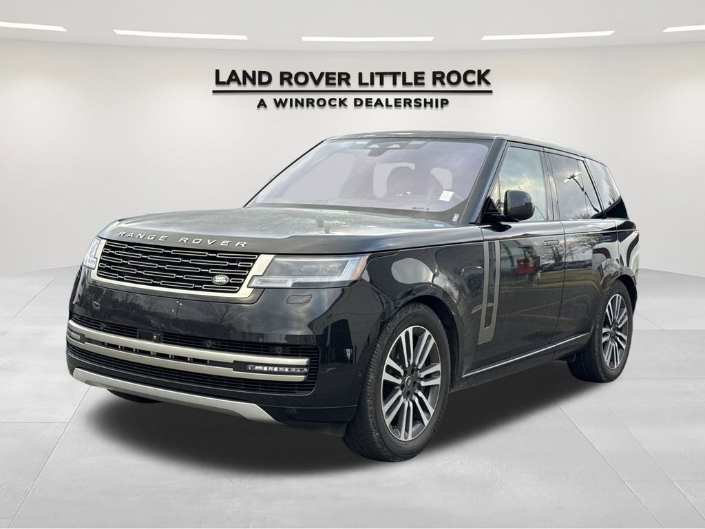 2023 Land Rover Range Rover SE's photo