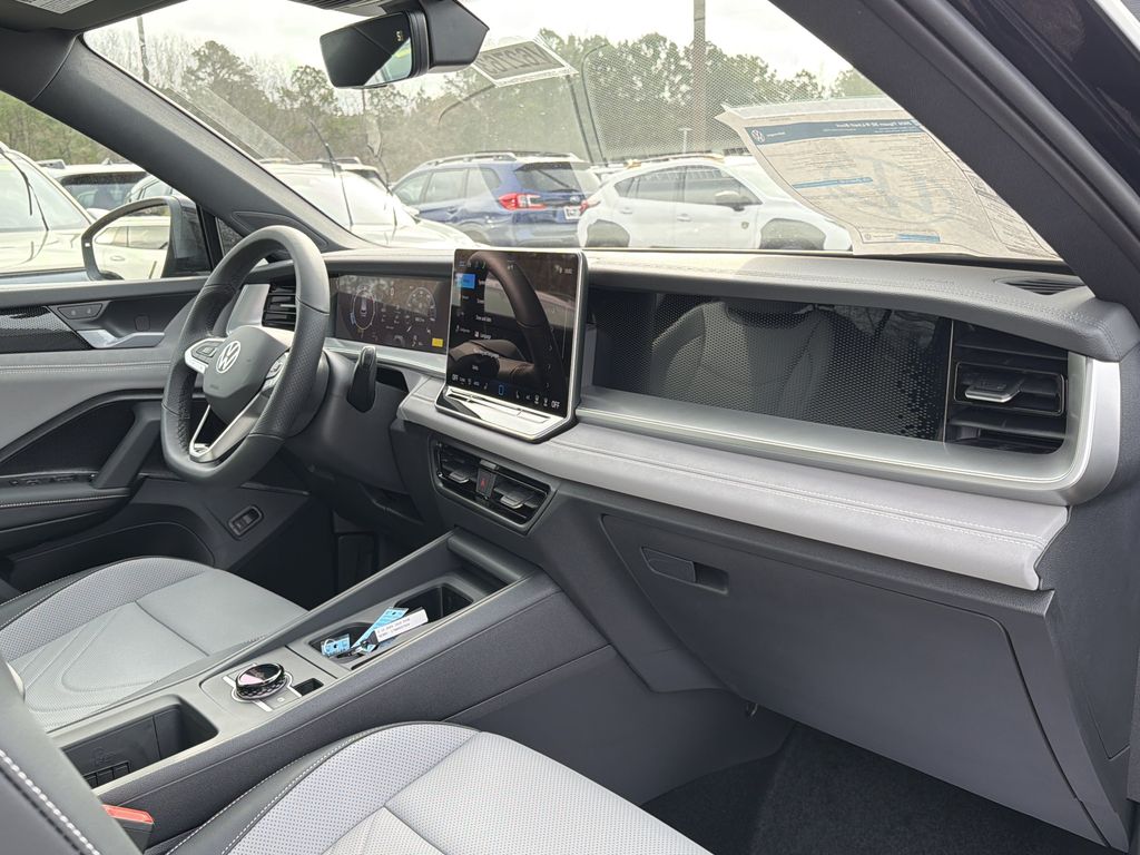 2026 Volkswagen Tiguan SE R-LINE BLACK - Photo 21