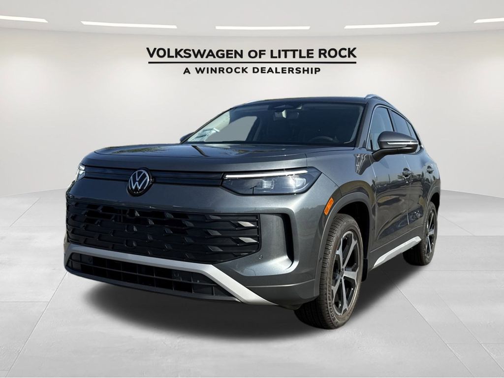 2025 Volkswagen Tiguan SE's photo