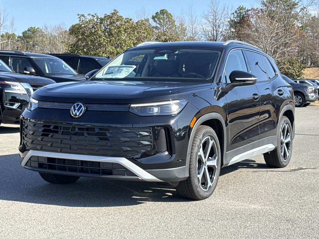 2026 Volkswagen Tiguan SE's photo