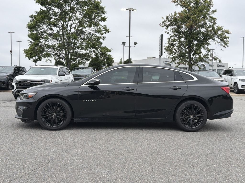 Used 2018 Chevrolet Malibu 1LT with VIN 1G1ZD5ST9JF102291 for sale in Little Rock, AR
