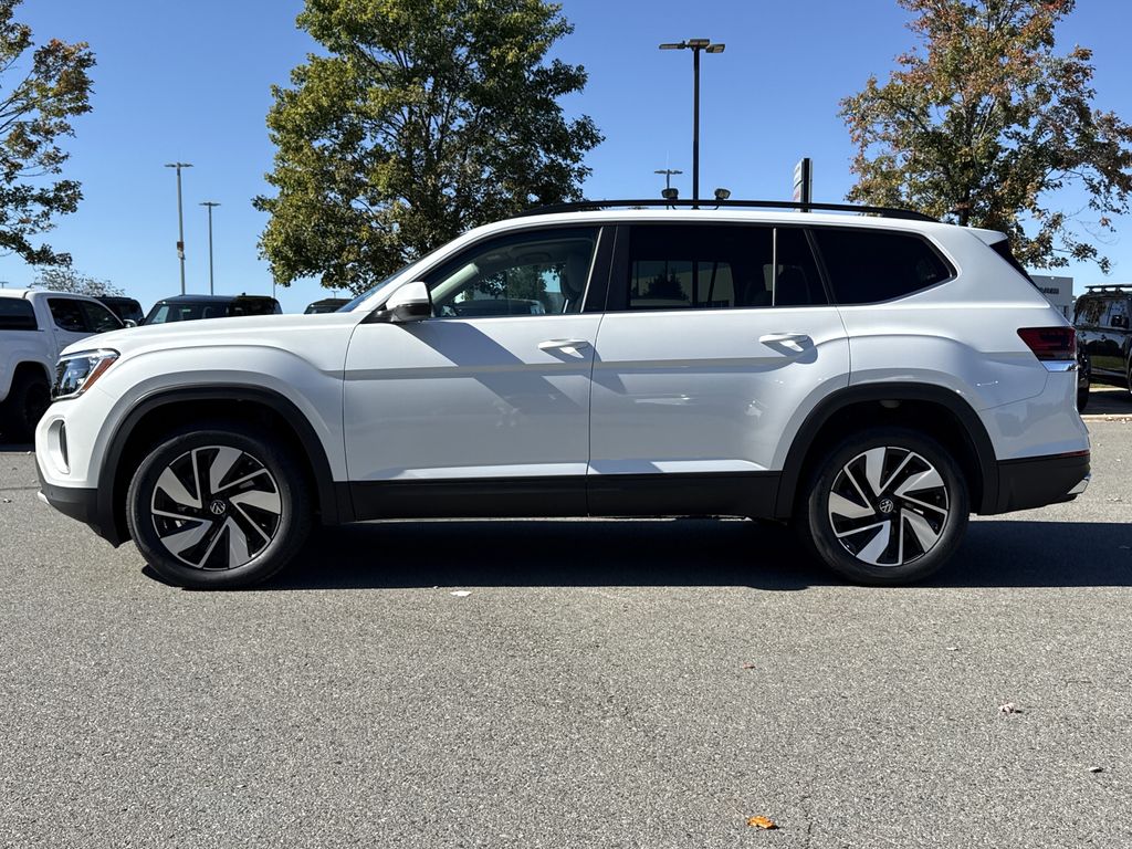 2026 Volkswagen Atlas SE Technology photo 2