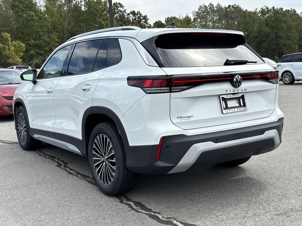 2025 Volkswagen Tiguan S photo 2