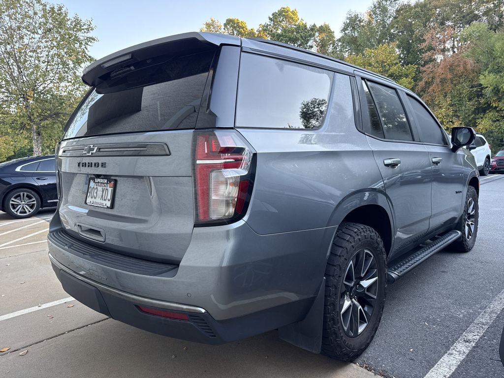 2021 Chevrolet Tahoe Z71 photo 3