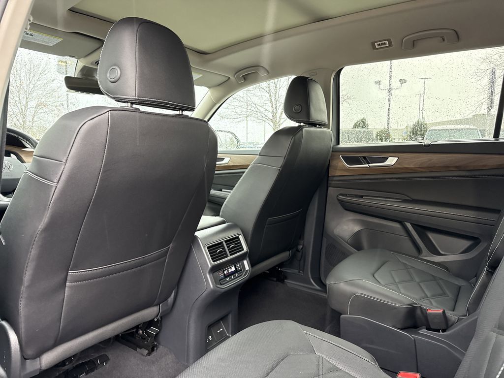 2026 Volkswagen Atlas SE w/Tech - Photo 13