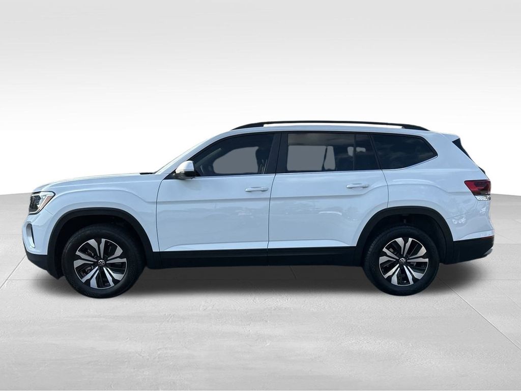 Used 2024 Volkswagen Atlas SE with VIN 1V2DR2CA2RC525742 for sale in Little Rock, AR